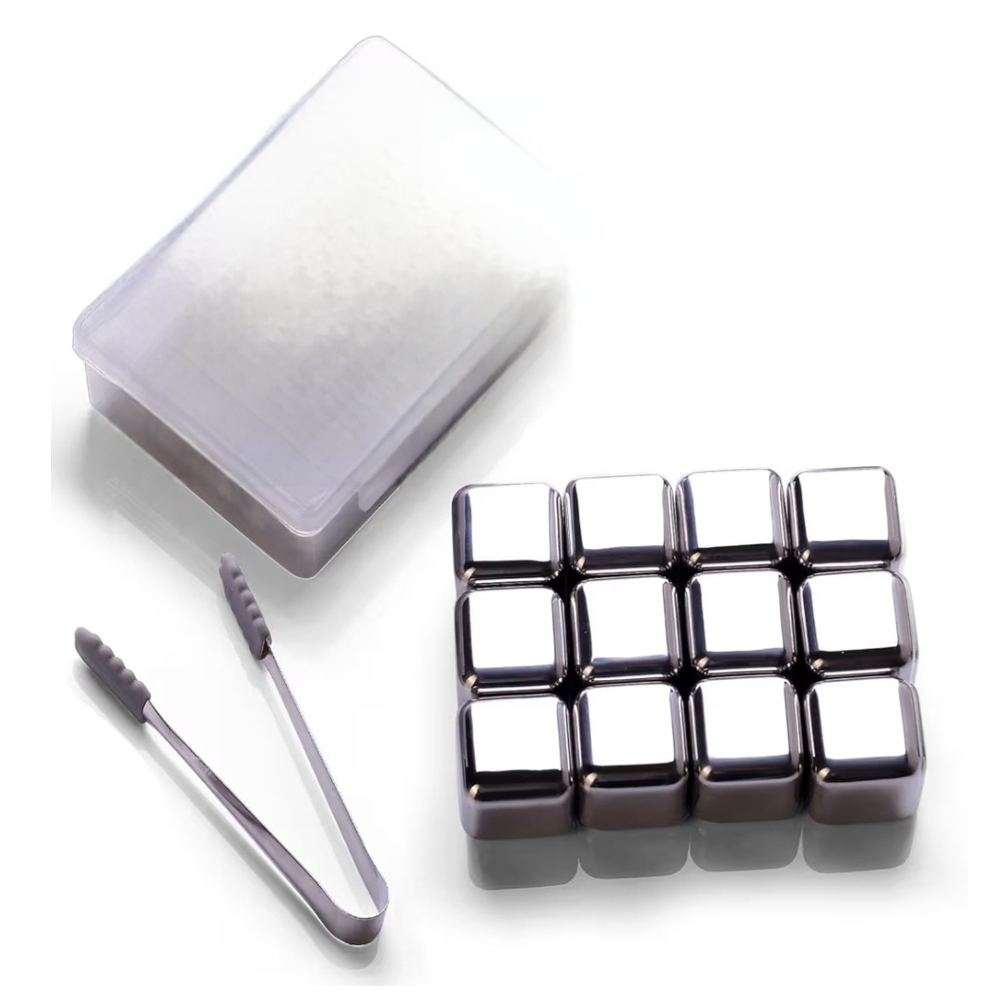 NWT Stainless Steel Reusable  Chilling Cubes with Tongs ( Whiskey Stones)